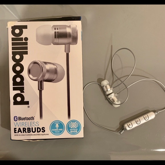 Billboard Bluetooth Wireless Earbuds - Picture 1 of 1
